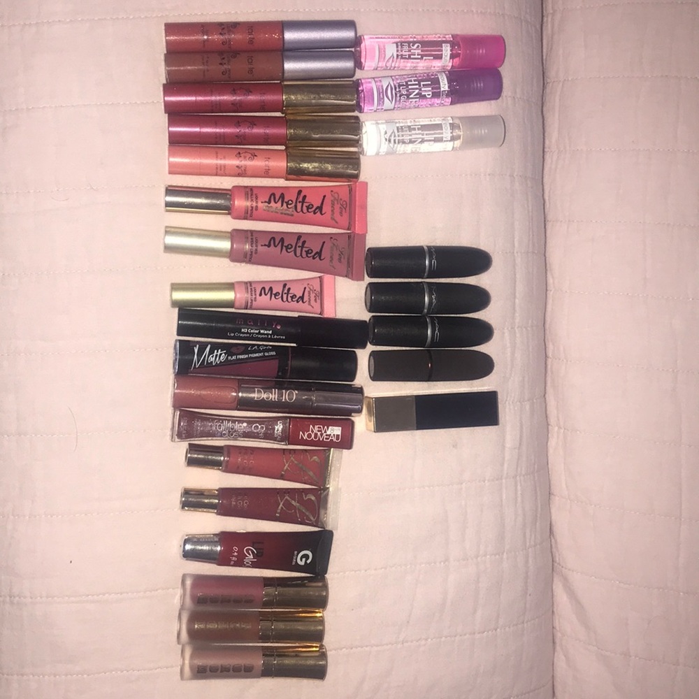 Lipstick/Lipgloss/Lip Shiner Bundle- USED/SWATCHED